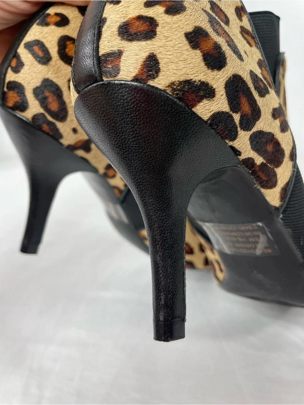VANELi Leopard Print Calf Hair Ankle Booties 6M Pointed Kitten Heel Animal Print
